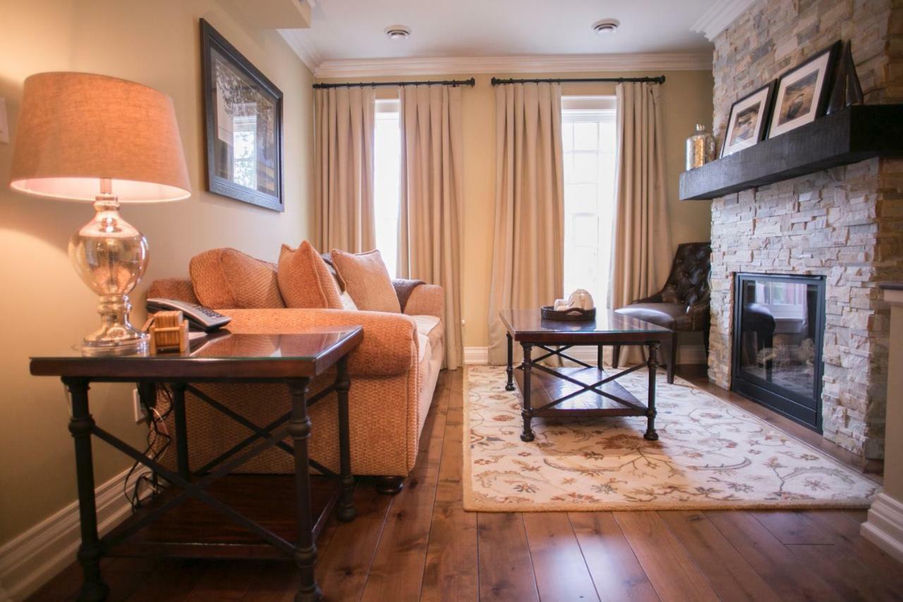 124 On Queen Hotel & Spa Niagara-on-the-Lake Екстериор снимка A living room in a home